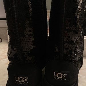 Ugg short boot